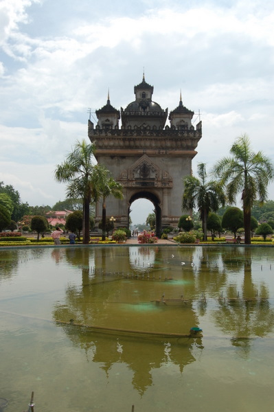 Patuxai once the rain had cleared